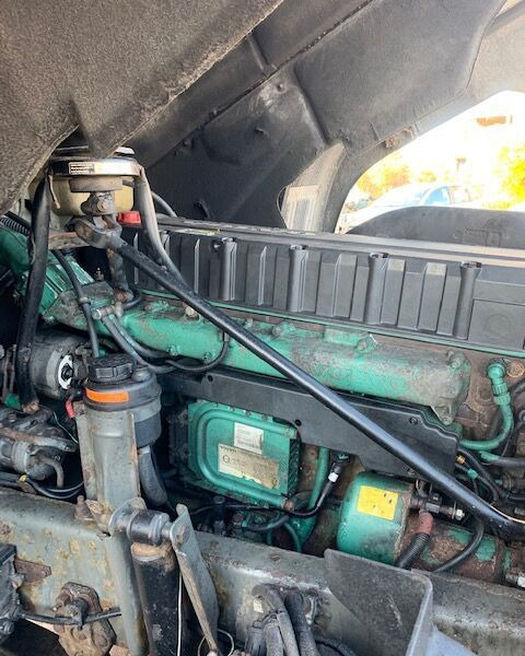 Volvo FL - Двигатель: фото 2 Volvo FL - Двигатель: фото 2