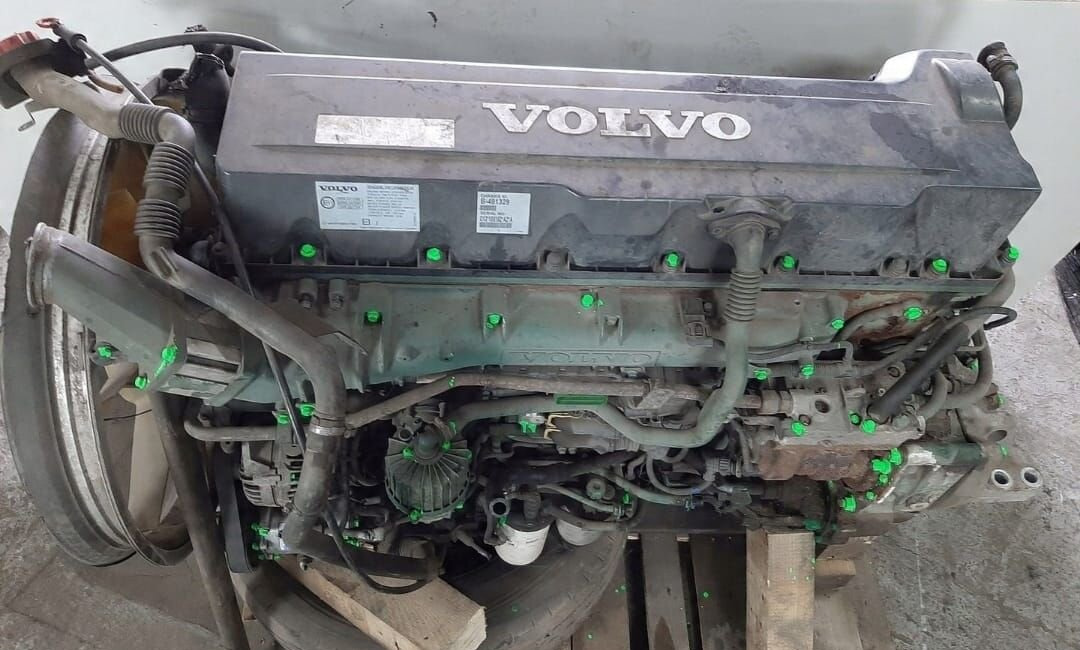 Volvo FM - Двигатель: фото 1 Volvo FM - Двигатель: фото 1