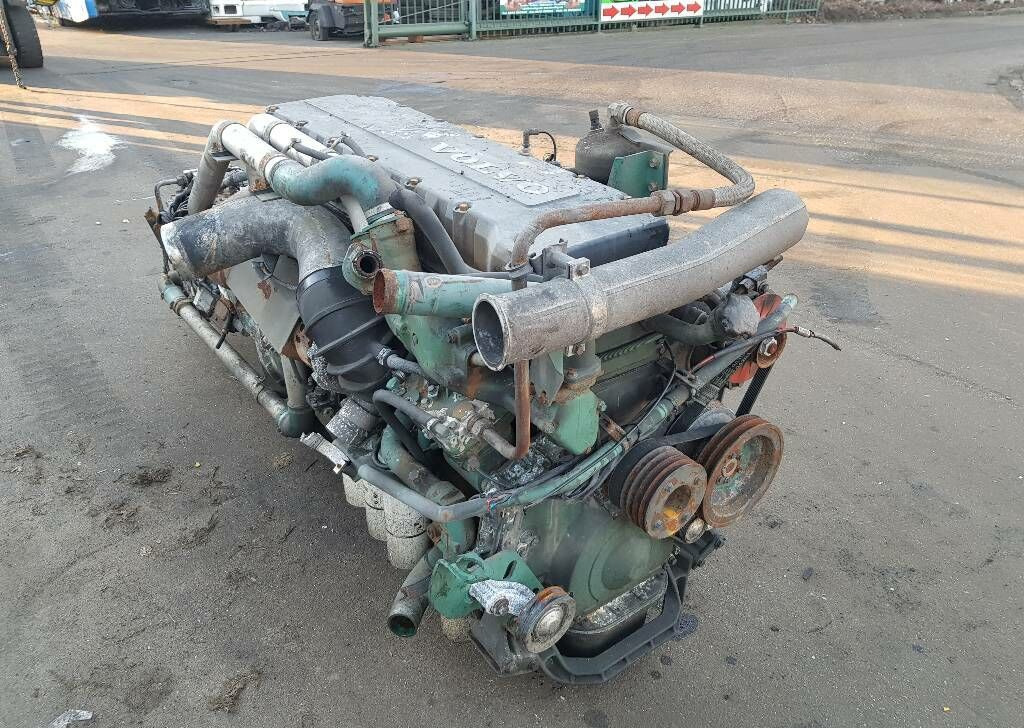 Volvo FM - Двигатель: фото 1 Volvo FM - Двигатель: фото 1