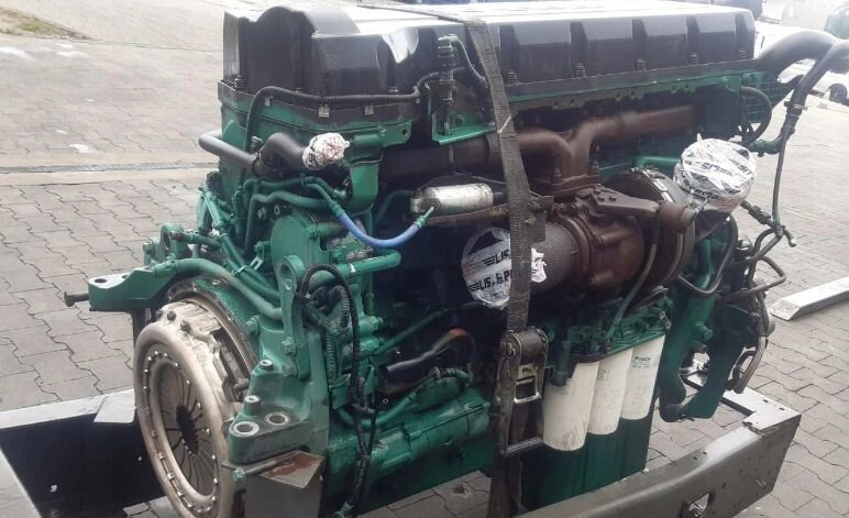 Volvo VNL 670 - Двигатель: фото 3 Volvo VNL 670 - Двигатель: фото 3