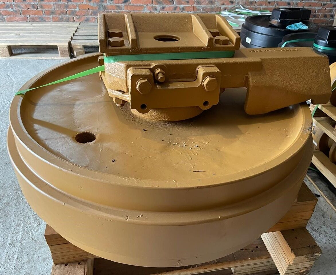 175-30-00572V010-01-SS Колесо направляющее - Запчасти ходовой части для Бульдозеров: фото 1 175-30-00572V010-01-SS Колесо направляющее - Запчасти ходовой части для Бульдозеров: фото 1