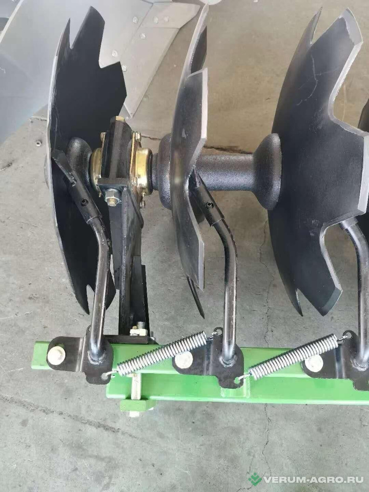 Борона дисковая тяжелая X-образная 1BZ-9,0 - Техника для обработки почвы: фото 3 Борона дисковая тяжелая X-образная 1BZ-9,0 - Техника для обработки почвы: фото 3