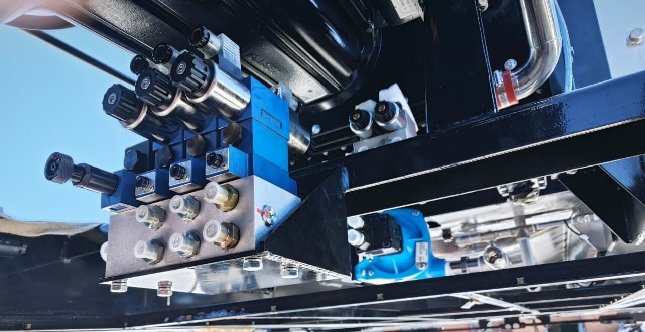 Самоходный опрыскиватель Опрыскиватель самоходный Suolun 3WP-4000: фото 8