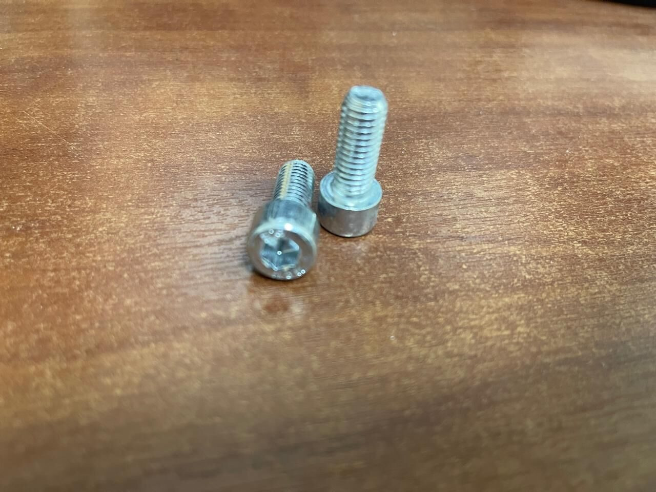 102.02.01.615 Винт - Запчасти для Комбайнов: фото 1 102.02.01.615 Винт - Запчасти для Комбайнов: фото 1