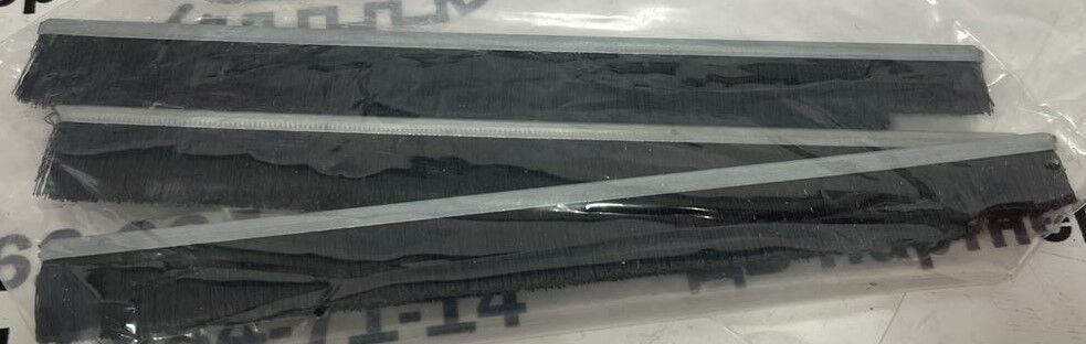 Стандартная щетка для сеялок AA32868 (JOHN DEERE) - Запчасти для Посевной техники: фото 1 Стандартная щетка для сеялок AA32868 (JOHN DEERE) - Запчасти для Посевной техники: фото 1