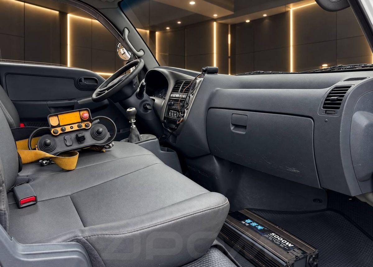 Автовышка Atom 200S: фото 8