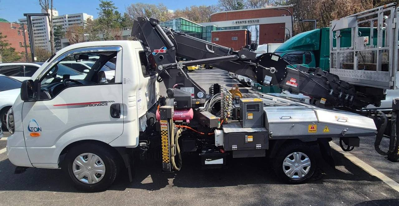 Автовышку ATOM 200 N 4 продаю. - Автовышка: фото 1 Автовышку ATOM 200 N 4 продаю. - Автовышка: фото 1