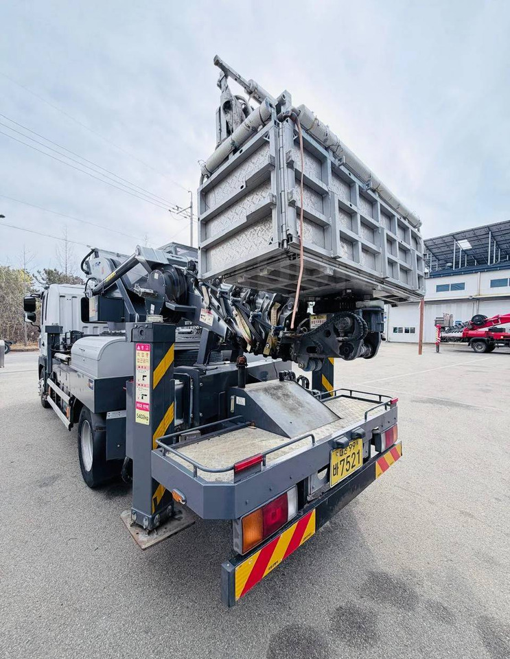 Автовышку Hansin HS 380 продаю. В наличии - Автовышка: фото 3 Автовышку Hansin HS 380 продаю. В наличии - Автовышка: фото 3