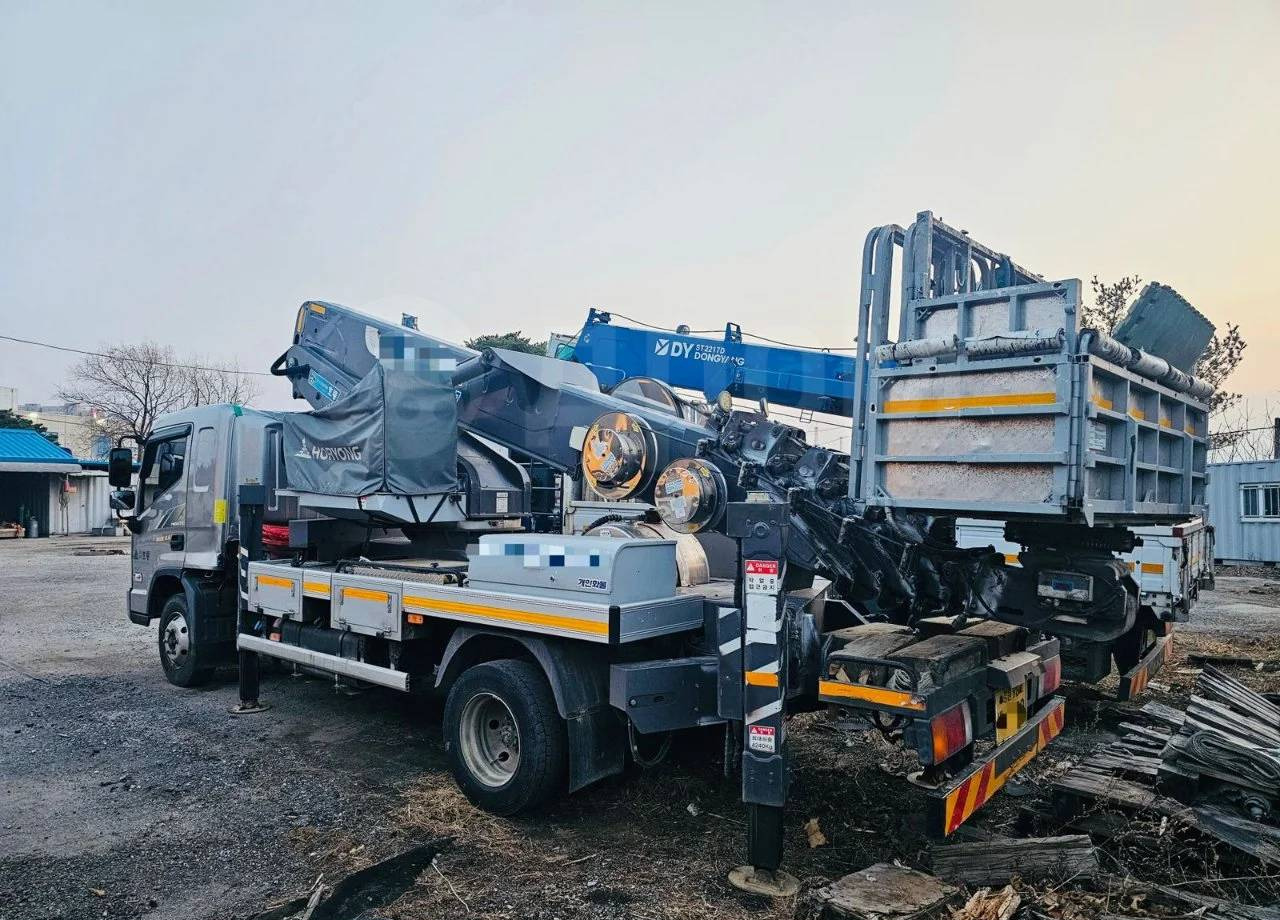 Автовышку Horyong SKY 300 - 4 N продаю. - Автовышка: фото 5 Автовышку Horyong SKY 300 - 4 N продаю. - Автовышка: фото 5