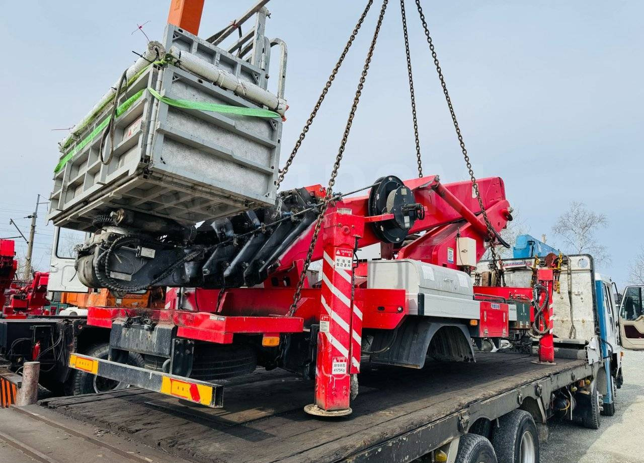 Автовышку Horyong SKY-300 - 4N продаю. - Автовышка: фото 3 Автовышку Horyong SKY-300 - 4N продаю. - Автовышка: фото 3