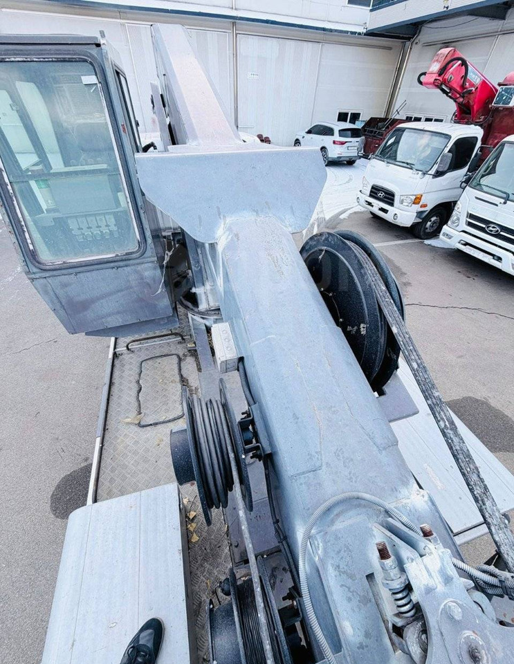 Автовышка Автовышку Horyong SKY 300 продаю.: фото 9 Автовышка Автовышку Horyong SKY 300 продаю.: фото 9