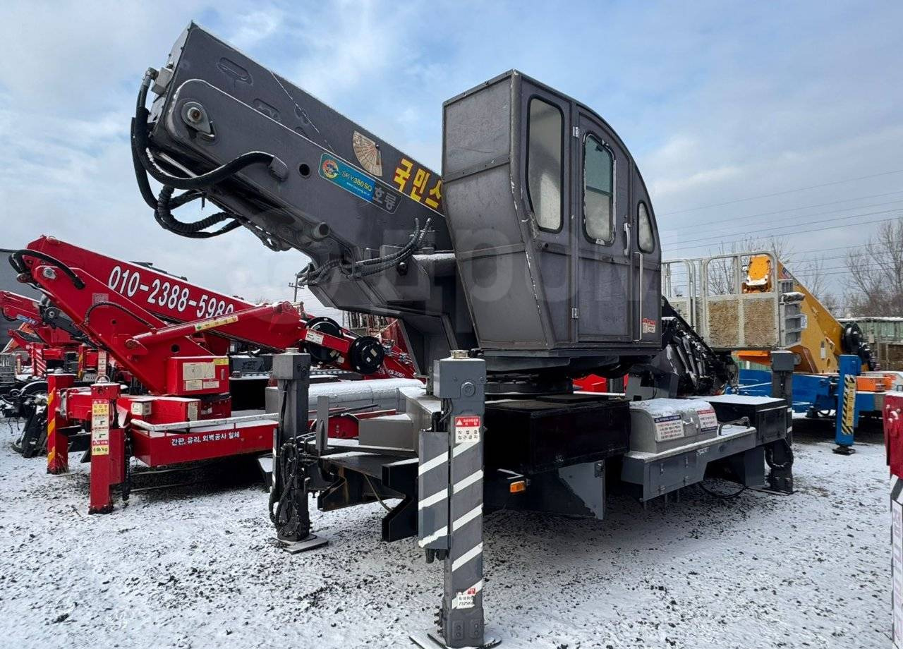 Автовышка Автовышку Horyong SKY 380 SQ продаю. В наличии: фото 24