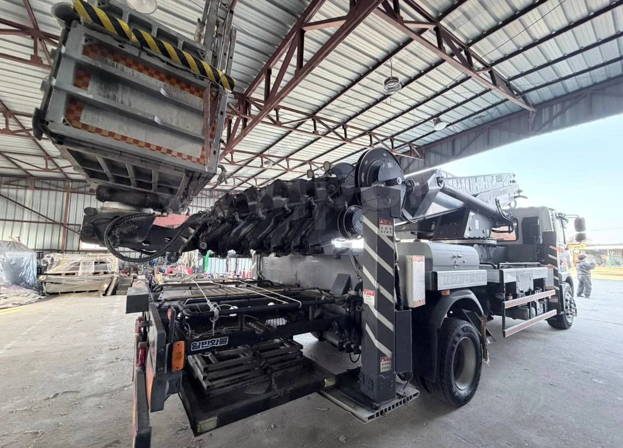 Автовышку Horyong SKY 450 - N9 продаю. В наличии - Автовышка: фото 3 Автовышку Horyong SKY 450 - N9 продаю. В наличии - Автовышка: фото 3