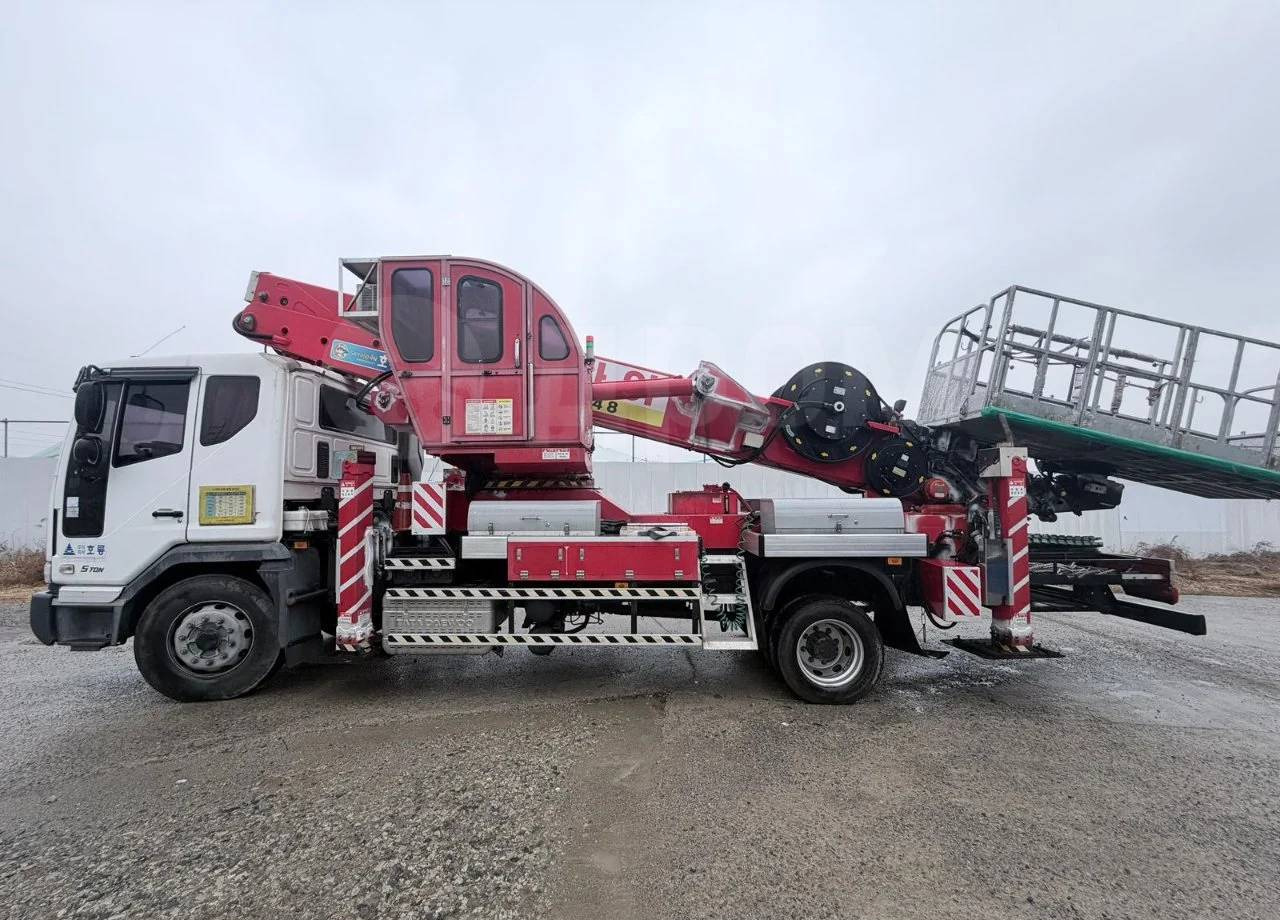 Автовышку Horyong SKY 450 продаю. - Автовышка: фото 1 Автовышку Horyong SKY 450 продаю. - Автовышка: фото 1