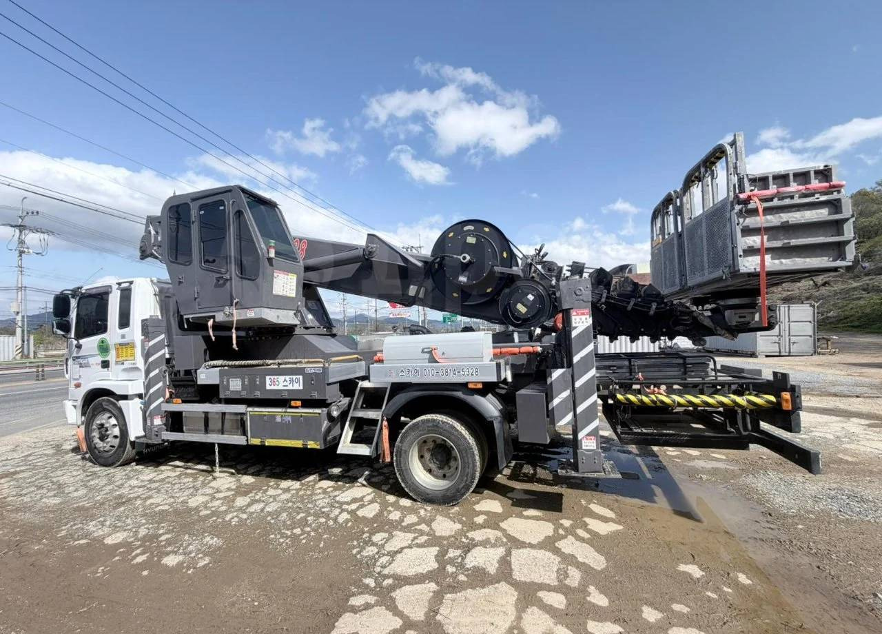 Автовышку Horyong SKY 450 продаю. - Автовышка: фото 1 Автовышку Horyong SKY 450 продаю. - Автовышка: фото 1