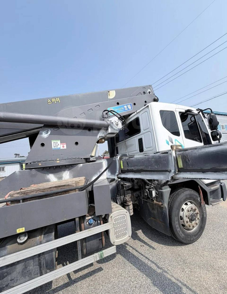 Автовышка Автовышку Horyong SKY 450 продаю. В наличии: фото 30