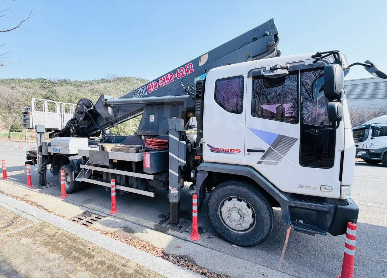 Автовышку Horyong SKY 450 продаю. В наличии - Автовышка: фото 5 Автовышку Horyong SKY 450 продаю. В наличии - Автовышка: фото 5