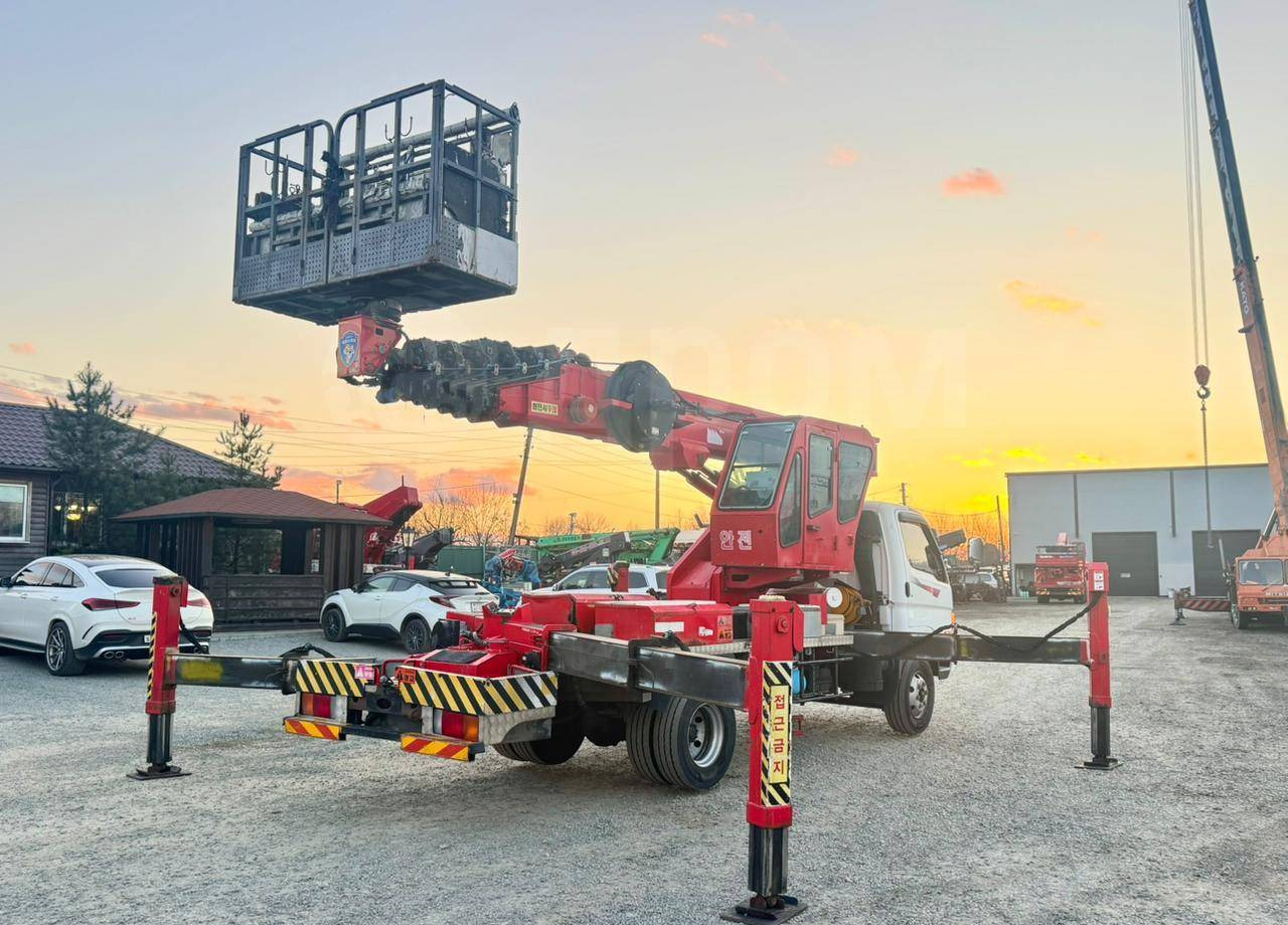 Автовышка Автовышку Jinwoo JW-320 продаю. В наличии: фото 7