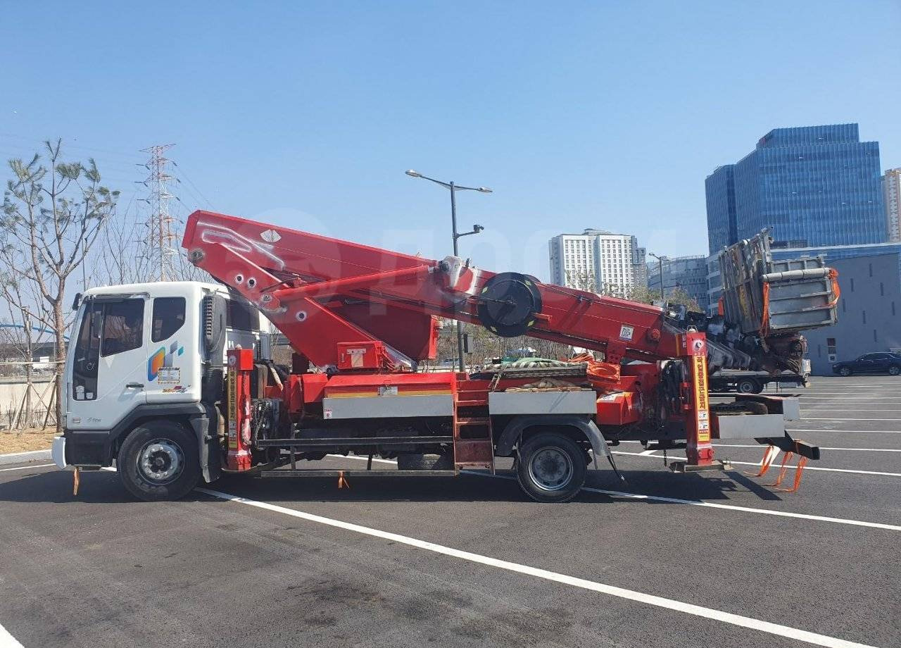 Автовышку Kukjae 450 продаю. В наличии - Автовышка: фото 3 Автовышку Kukjae 450 продаю. В наличии - Автовышка: фото 3