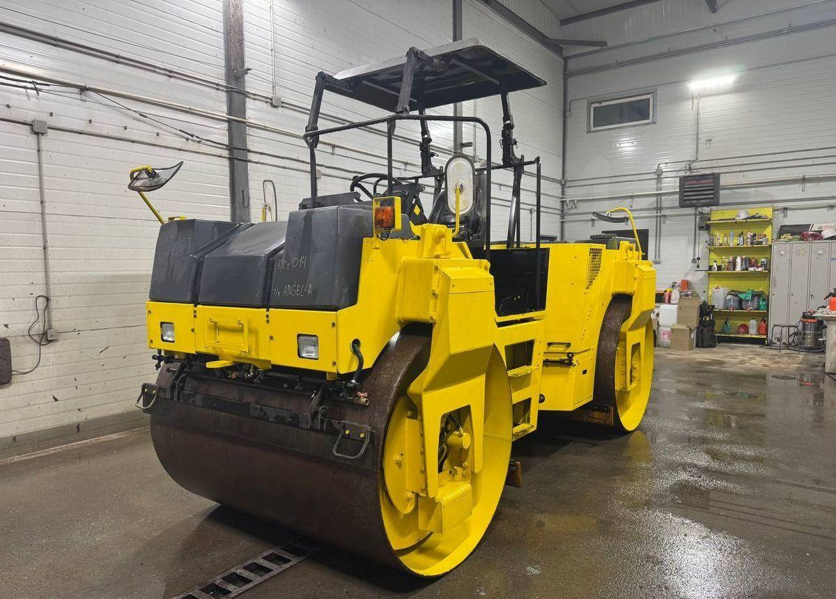 Bomag BW 151 AC-2 - Дорожный каток: фото 1 Bomag BW 151 AC-2 - Дорожный каток: фото 1