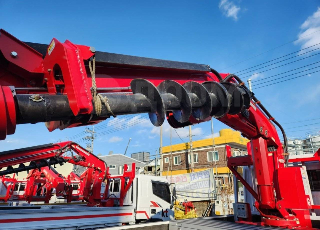 Новый Буровая машина Бурильно-крановую установку Donghae DH Super 3000 A продаю. В наличии: фото 26