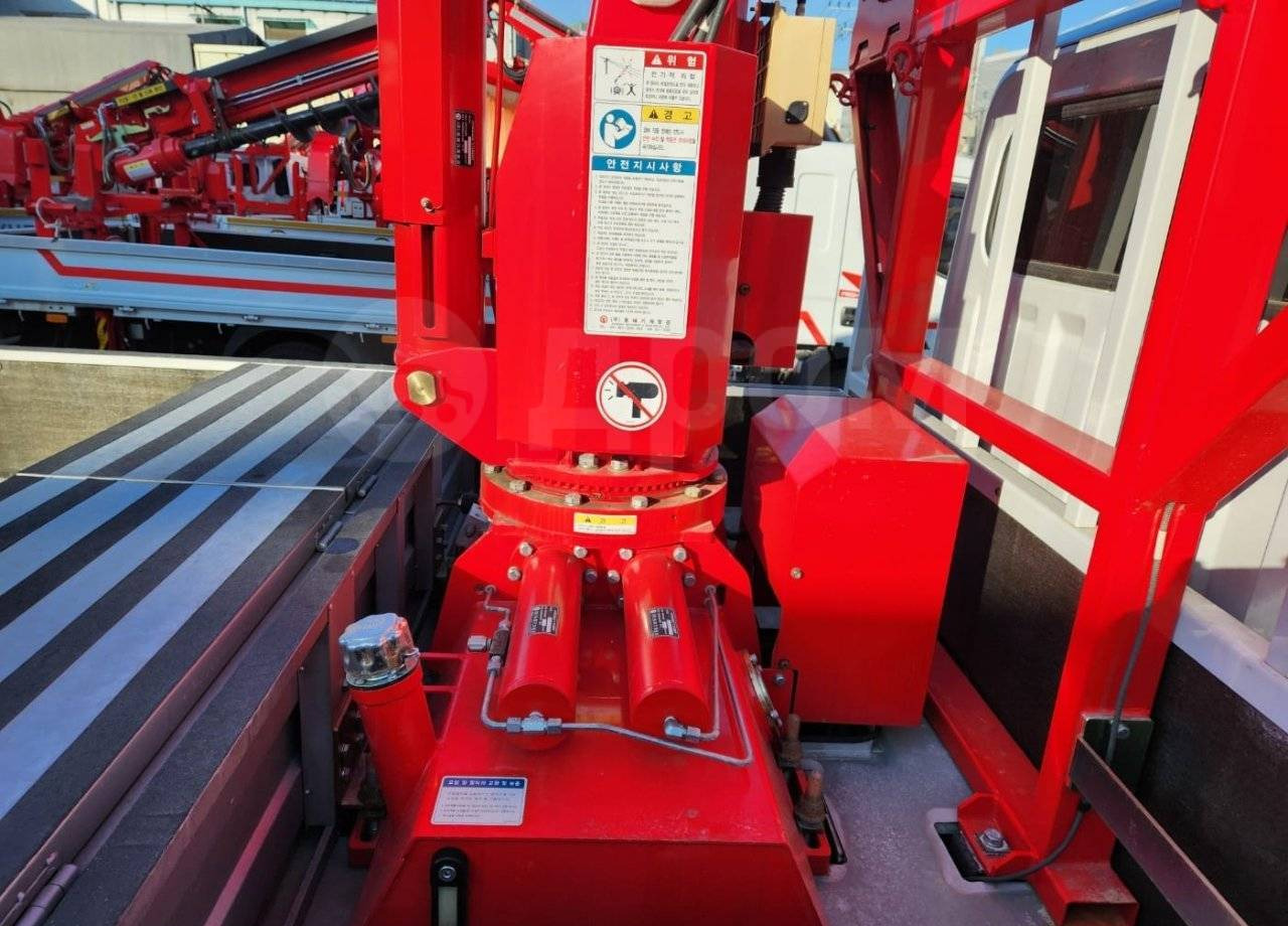 Новый Буровая машина Бурильно-крановую установку Donghae DH Super 3000 A продаю. В наличии: фото 7