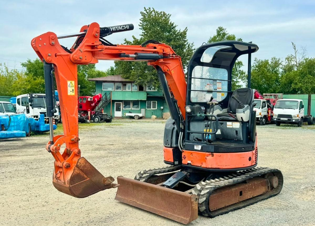 Мини-экскаватор Hitachi ZAXIS30: фото 6 Мини-экскаватор Hitachi ZAXIS30: фото 6