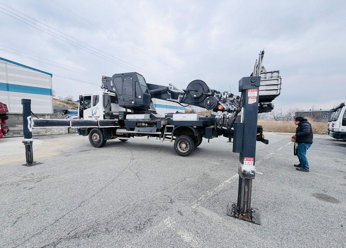 Horyong Sky - Автовышка: фото 2 Horyong Sky - Автовышка: фото 2