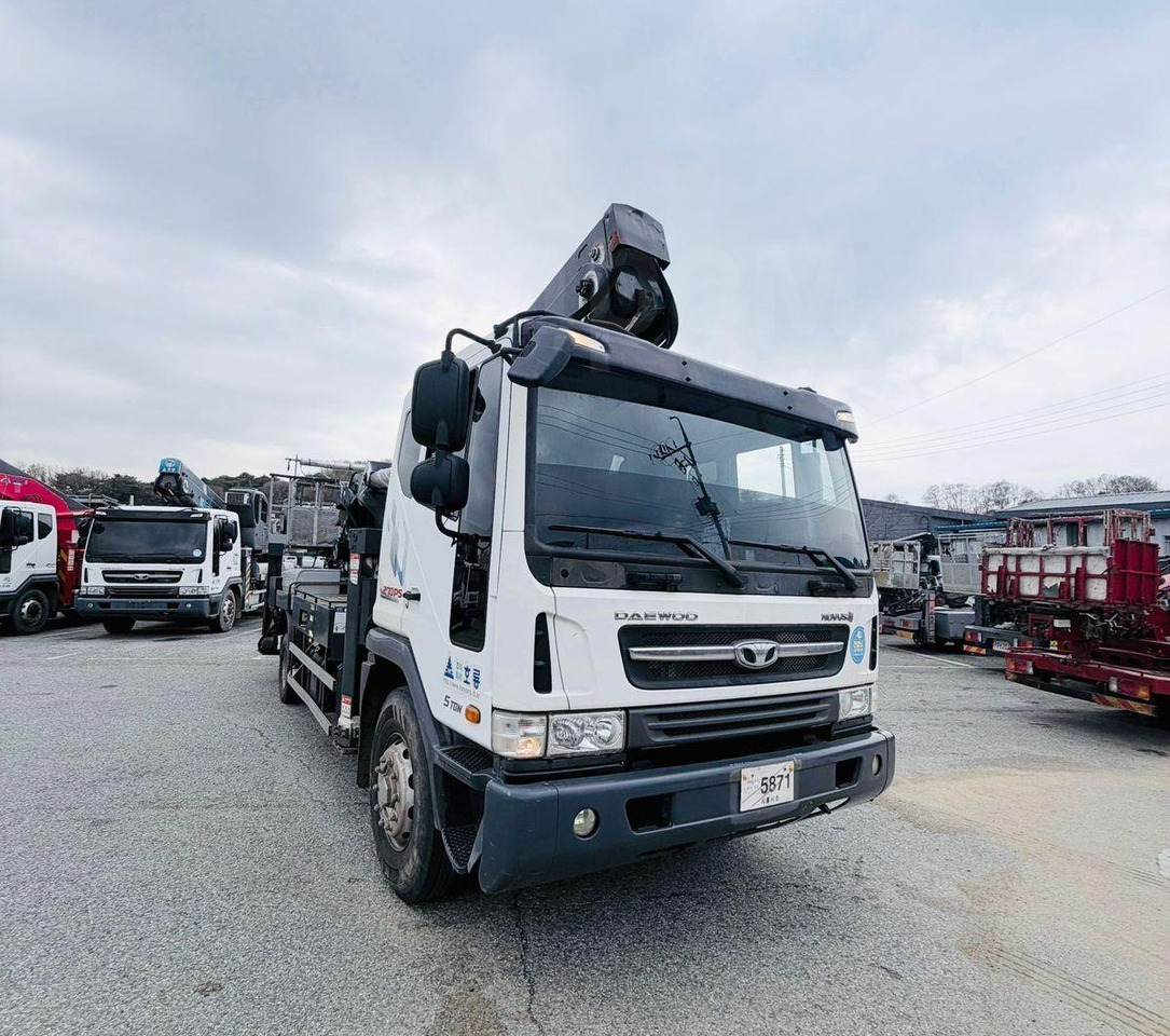 Автовышка Horyong Sky: фото 8