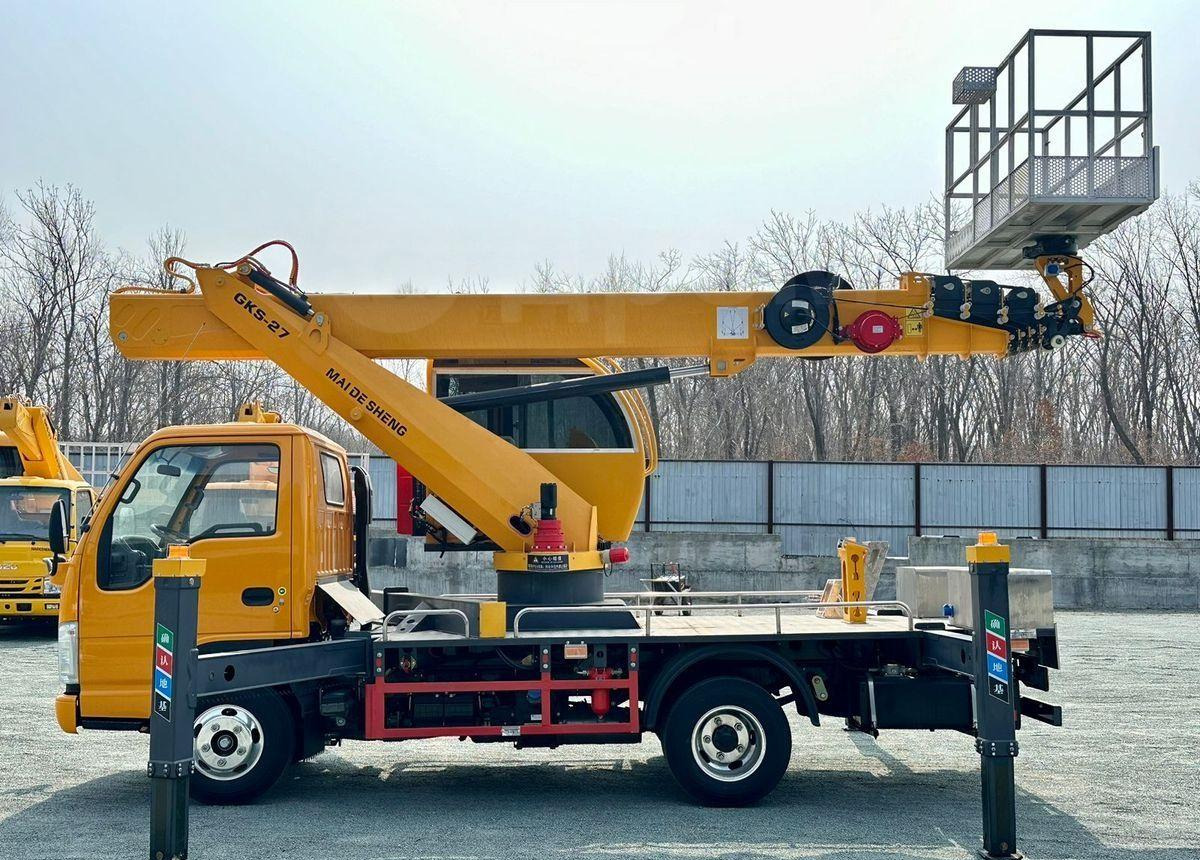 Isuzu Elf - Автовышка: фото 3 Isuzu Elf - Автовышка: фото 3