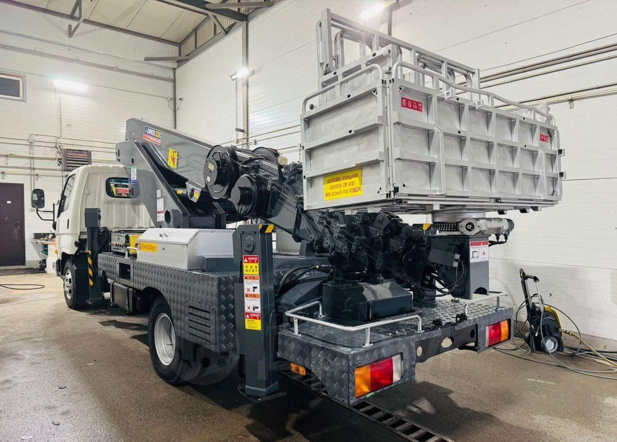 Jinwoo 320 - Автовышка: фото 2 Jinwoo 320 - Автовышка: фото 2