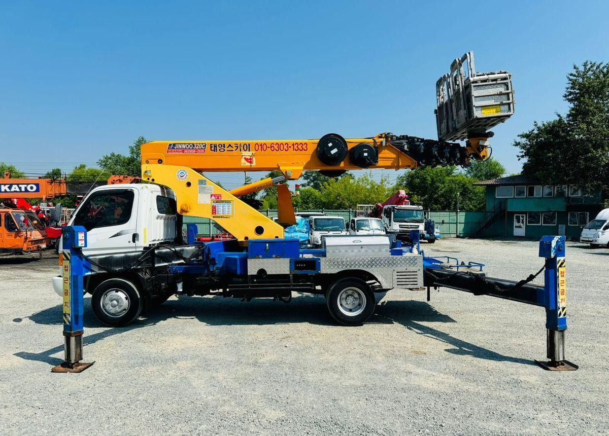 Jinwoo 320 - Автовышка: фото 1 Jinwoo 320 - Автовышка: фото 1