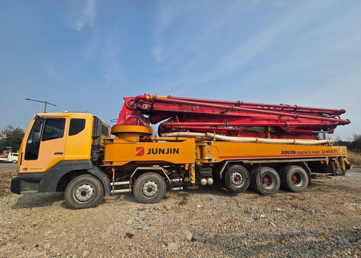Junjin JJRZ 55-6.18HP - Автобетононасос: фото 1 Junjin JJRZ 55-6.18HP - Автобетононасос: фото 1
