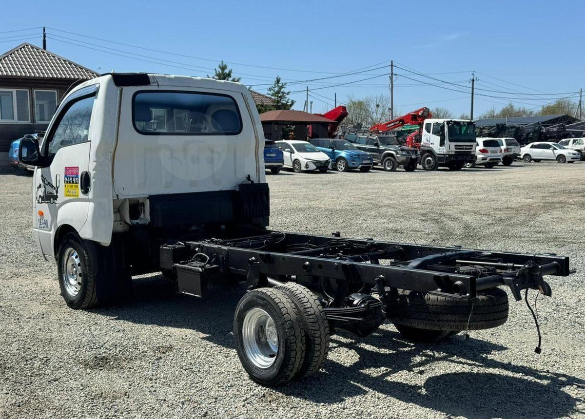 Kia Bongo III - Грузовик-шасси: фото 3 Kia Bongo III - Грузовик-шасси: фото 3