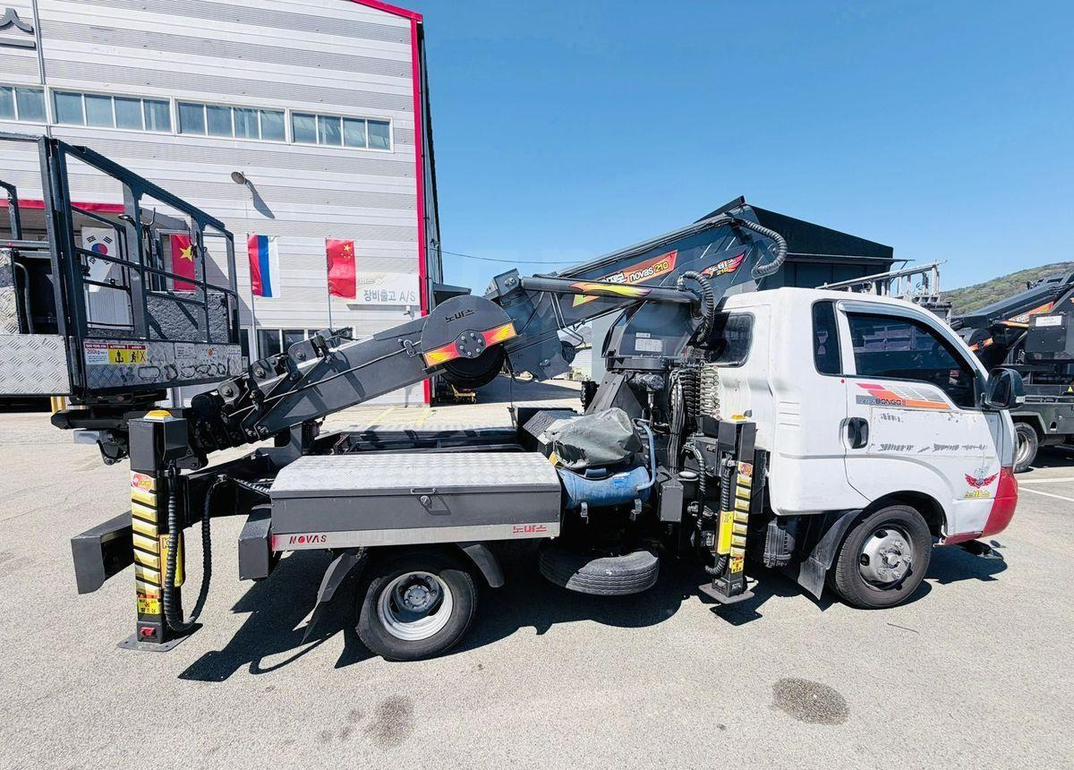 Novas 210 - Автовышка: фото 3 Novas 210 - Автовышка: фото 3