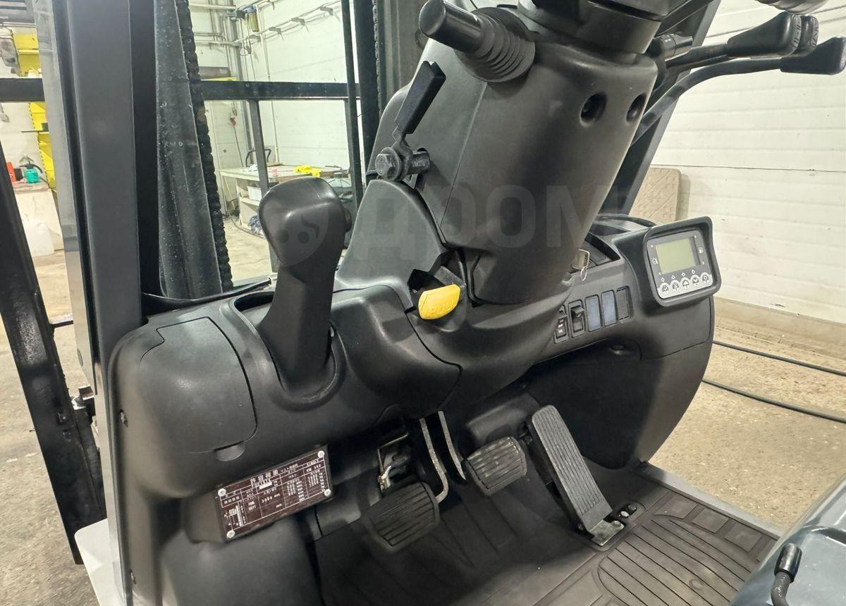 Вилочный погрузчик Unicarriers FGE15T5: фото 9