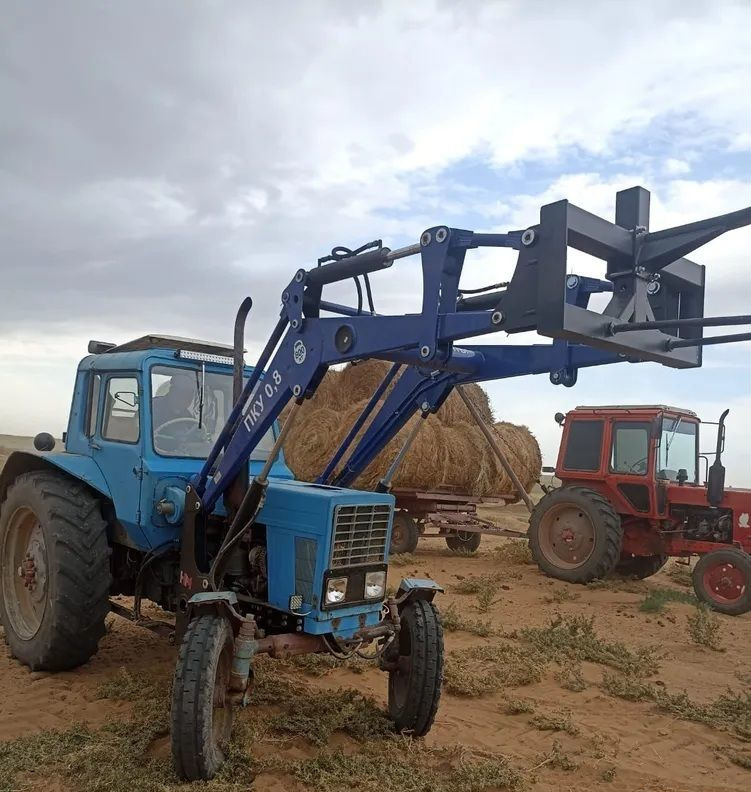 Агромаш-комплект ПКУ-0.8 - Фронтальный погрузчик для трактора: фото 1 Агромаш-комплект ПКУ-0.8 - Фронтальный погрузчик для трактора: фото 1