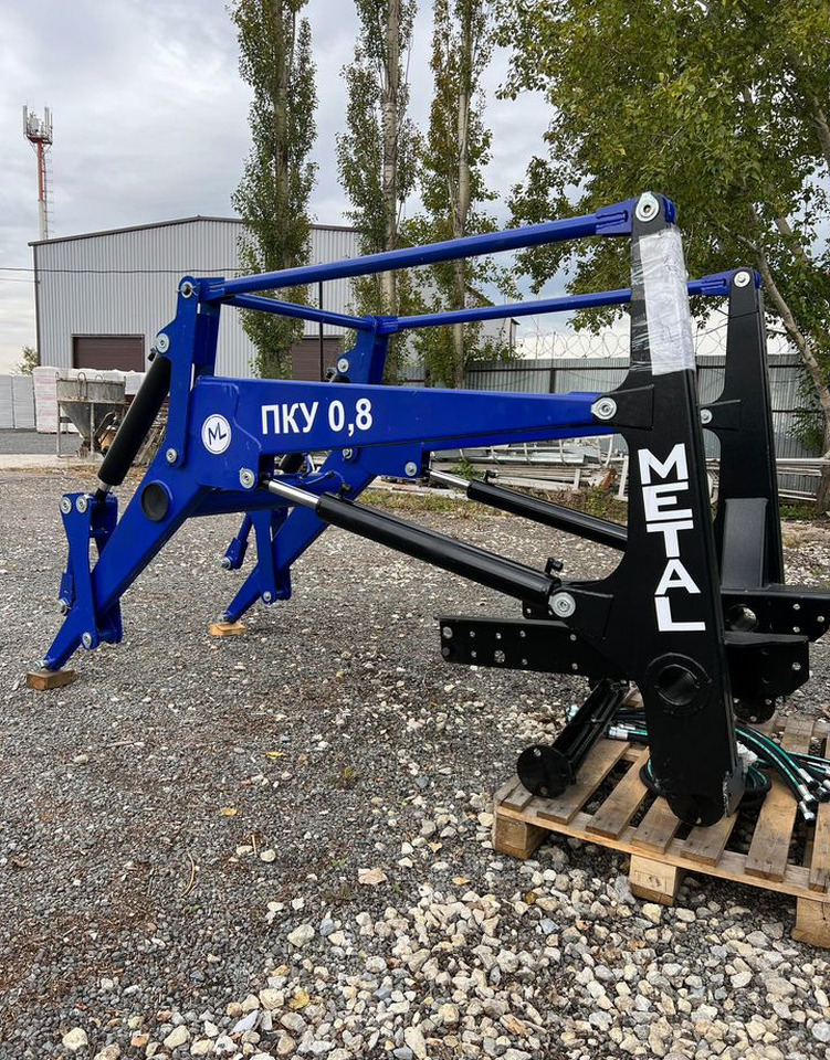 Агромаш-комплект ПКУ-0.8 - Фронтальный погрузчик для трактора: фото 4 Агромаш-комплект ПКУ-0.8 - Фронтальный погрузчик для трактора: фото 4