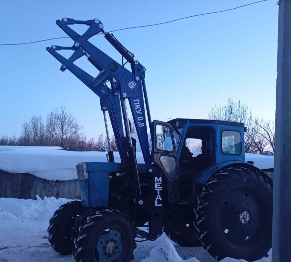 Агромаш-комплект ПКУ-0.8 - Фронтальный погрузчик для трактора: фото 1 Агромаш-комплект ПКУ-0.8 - Фронтальный погрузчик для трактора: фото 1