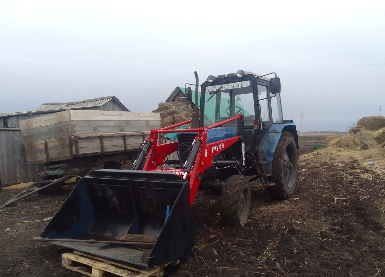 Агромаш-комплект ПКУ-0.9 - Фронтальный погрузчик для трактора: фото 3 Агромаш-комплект ПКУ-0.9 - Фронтальный погрузчик для трактора: фото 3