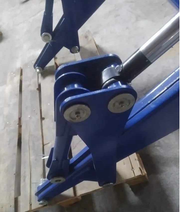 Алтайский Погрузчик ПКУ-08 - Фронтальный погрузчик для трактора: фото 3 Алтайский Погрузчик ПКУ-08 - Фронтальный погрузчик для трактора: фото 3