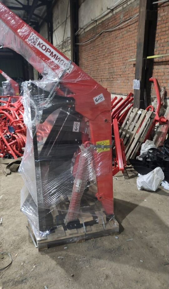 Кормилец 1000 - Фронтальный погрузчик для трактора: фото 5 Кормилец 1000 - Фронтальный погрузчик для трактора: фото 5