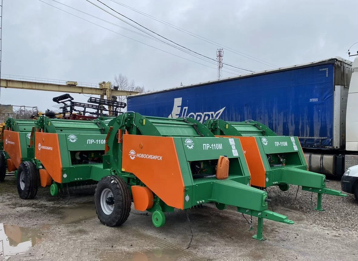 Унисибмаш ПР-110М - Пресс-подборщик рулонный: фото 1 Унисибмаш ПР-110М - Пресс-подборщик рулонный: фото 1