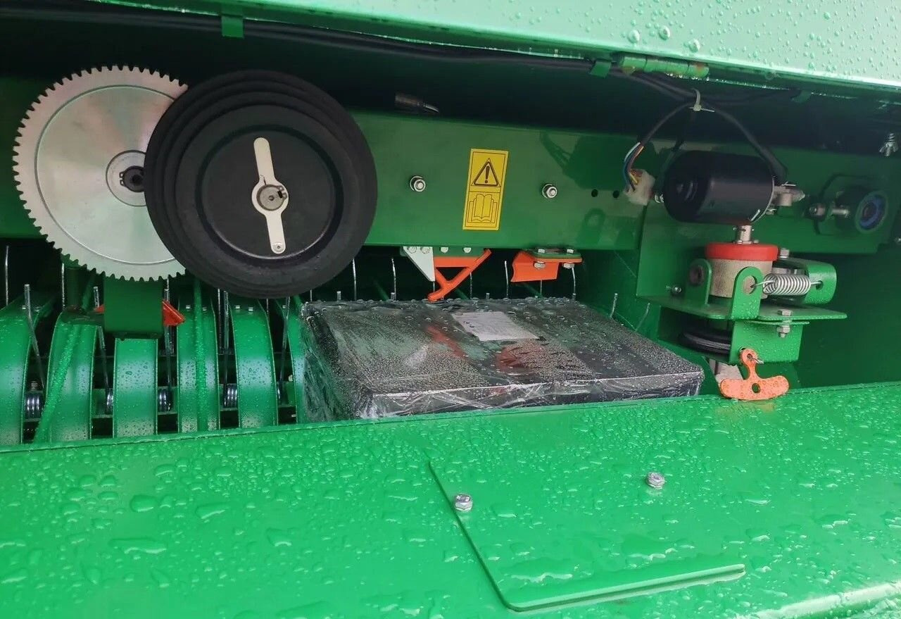 Унисибмаш ПР-145М - Пресс-подборщик рулонный: фото 3 Унисибмаш ПР-145М - Пресс-подборщик рулонный: фото 3