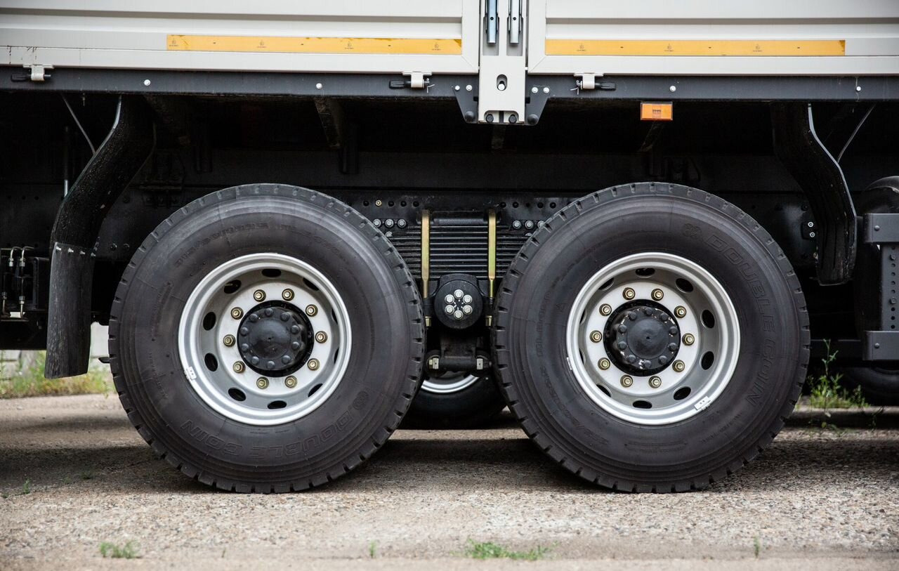 Новый Бортовой грузовик/ Платформа, Автоманипулятор FAW 3250: фото 9