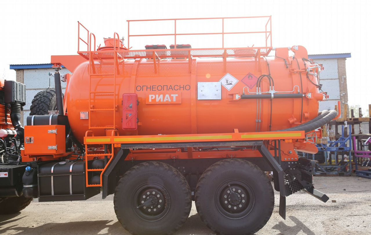 Новый Ассенизатор, илосос КАМАЗ 43118: фото 25