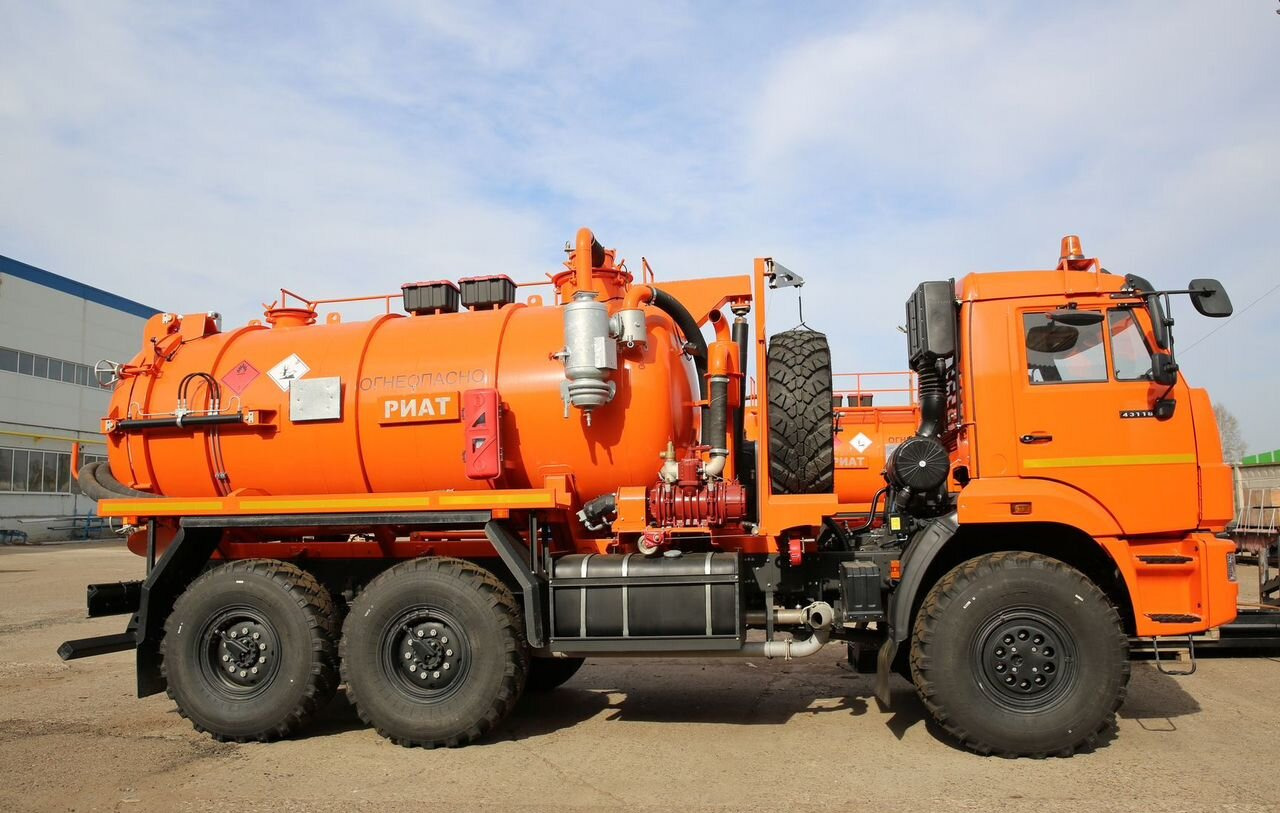 Новый Ассенизатор, илосос КАМАЗ 43118: фото 12