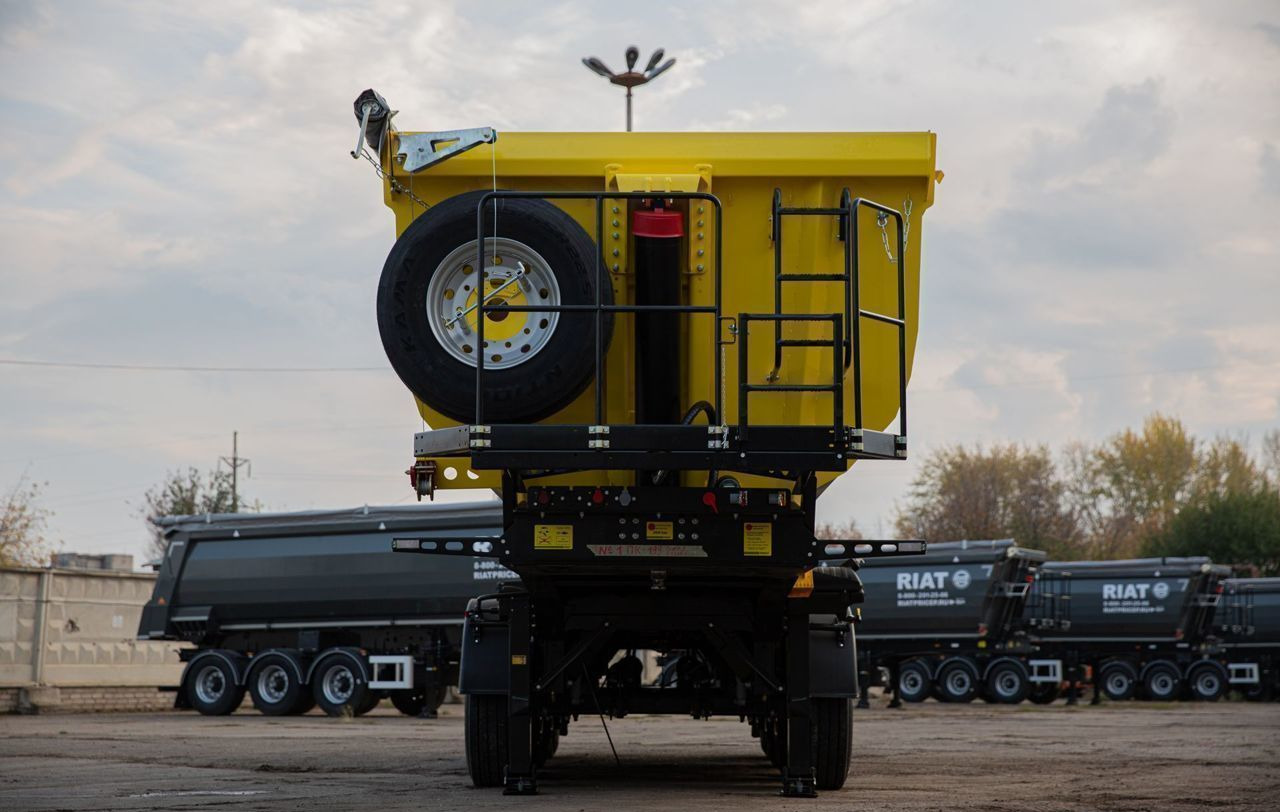 РИАТ 924940-33H1 - Самосвальный полуприцеп: фото 2 РИАТ 924940-33H1 - Самосвальный полуприцеп: фото 2