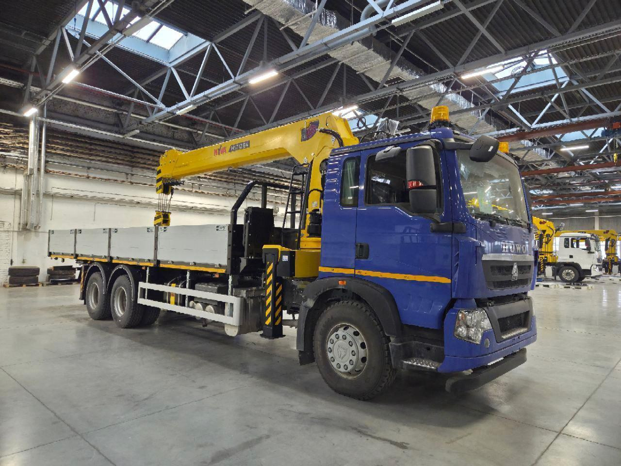 Автомобиль специальный грузовой Атлас Трейлер 6x4 c КМУ HYVA 12 тонн - Автоманипулятор: фото 4 Автомобиль специальный грузовой Атлас Трейлер 6x4 c КМУ HYVA 12 тонн - Автоманипулятор: фото 4