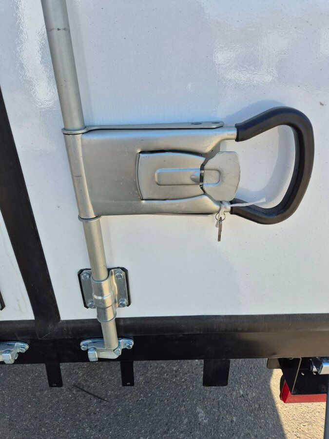Новый Тентованный фургон Dongfeng Q35L: фото 10 Новый Тентованный фургон Dongfeng Q35L: фото 10